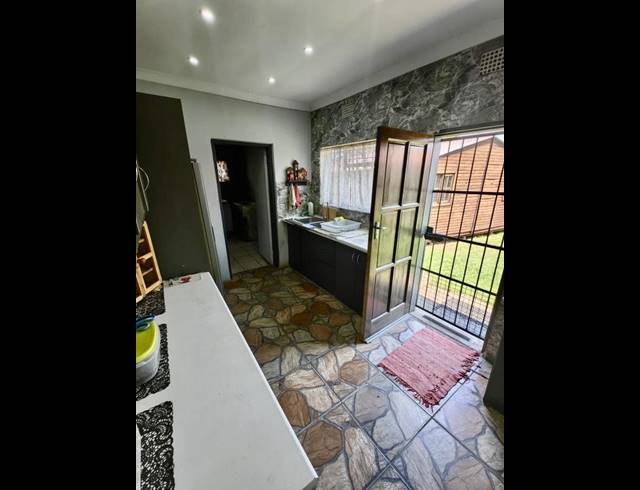 3 BEDROOM HOUSE FOR SALE IN VANDERBIJLPARK SE 1